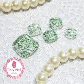 ネイル tiarynail K K🐼のネイルデザイン