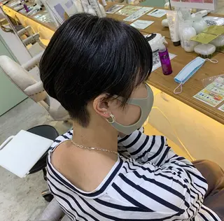 ショート カラー 🕊️ HONOKAのヘアスタイル