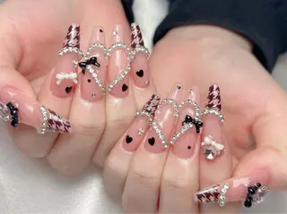 ネイル ネイルサロン Auraのネイルデザイン