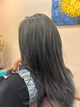 ロング カラー 井上 萌のヘアスタイル