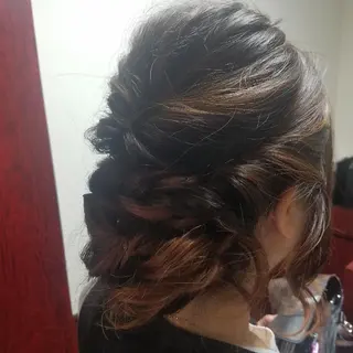 ヘアアレンジ 麻里 杏彩のヘアスタイル