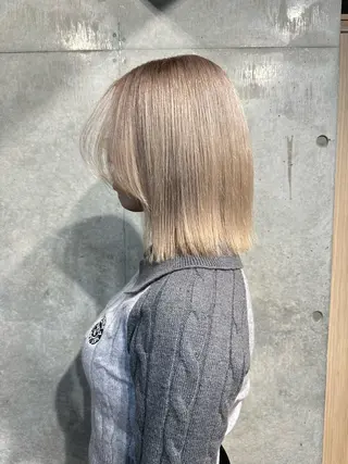 ミディアム カラー DAIKIベージュ 🍂レイヤーカットのヘアスタイル