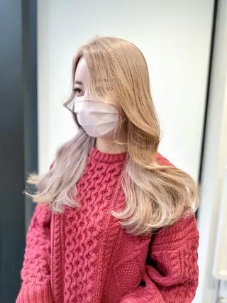 ロング カラー 韓国レイヤーカット/ ダブルカラーのヘアスタイル