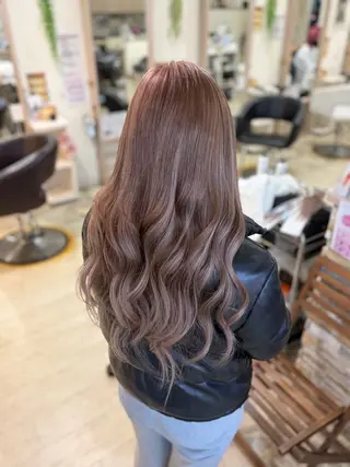 ロング KR2S古市所属・艶カラー🫧/シール エクステRYOKAのヘアスタイル