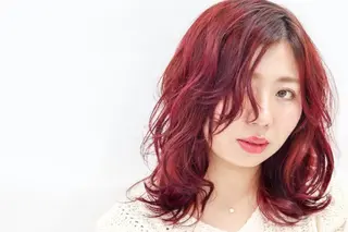 ミディアム 山内 悠のヘアスタイル