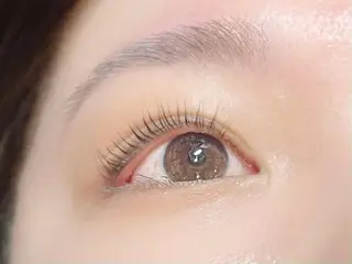 マツエク・マツパ サラバイ ニコットの眉毛・アイブロウイメージ