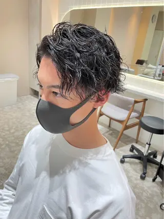 ショート パーマ 会社で浮かない ビジネスヘア/心斎橋のヘアスタイル