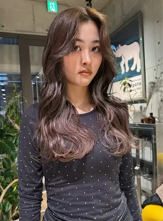 ロング カラー sliver siki/akariのヘアスタイル