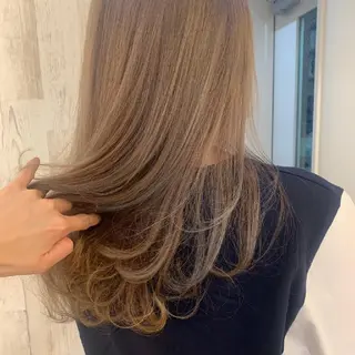 ロング 安永 萌花のヘアスタイル