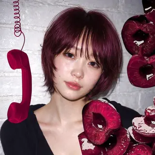 ショート カラー カライング所属・ズミ/垢抜けレイヤー 🦖透明感カラーのヘアスタイル