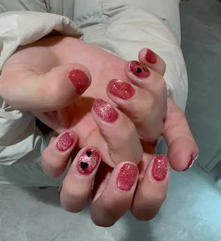 ネイル m.grey beauty salon所属・吉田 菜摘のネイルデザイン