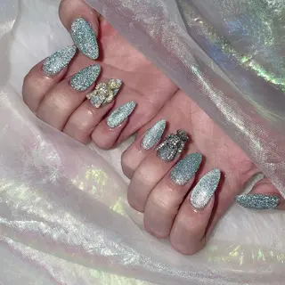 ネイル 🦋ネイルサロン ブラン🌈ゆりのネイルデザイン