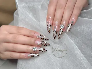 ネイル Maggie Nail🦩のネイルデザイン