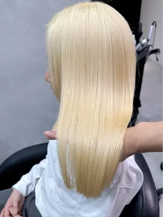 セミロング LUANA/千種 竹内康のヘアスタイル