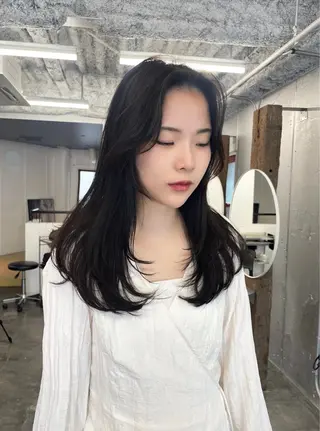 セミロング カラー ヘアアレンジ ハッシュカット/ 韓国ヘア☽⋰mahoのヘアスタイル