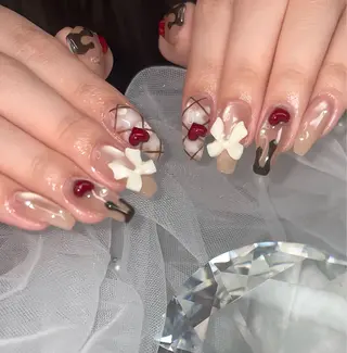 ネイル Emma Jewel🏛️♡のネイルデザイン