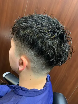 ショート パーマ メンズ 羽木 隆徒のヘアスタイル
