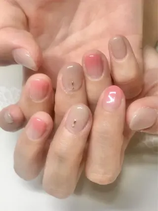 ネイル 新宿ネイルサロン ジェミディローサのネイルデザイン