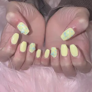 ネイル RIEKO🍒 ワンホン♡推しネイルのネイルデザイン