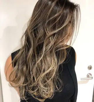 ロング カラー ヘアアレンジ 阿部 圭悟のヘアスタイル