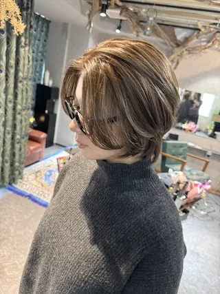 ショート カラー ravens デザインカラーのヘアスタイル