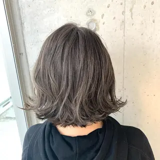 ミディアム カラー コバヤシ リョウのヘアスタイル