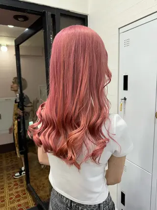 セミロング 横浜🦋ハイトーン 🫐シャドウルーツのヘアスタイル