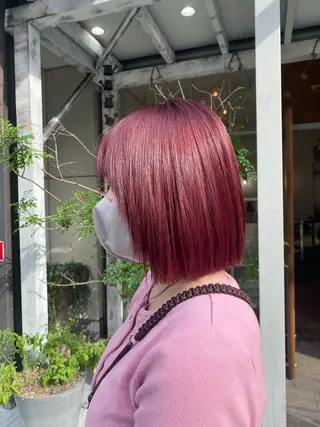 ショート カラー 入江 允のヘアスタイル