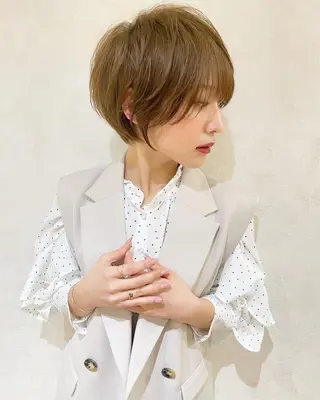 ショート カラー Aster 店長 れおん✂️のヘアスタイル