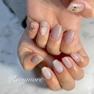 ミディアム ネイル nail salon Revymoreのネイルデザイン