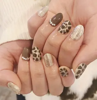 ネイル 【岐阜💅🏻】 オトナ可愛い🤍🪄のネイルデザイン