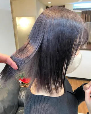 ショート カラー 色ムラ修正の神様 新宿ハイトーンかすみのヘアスタイル