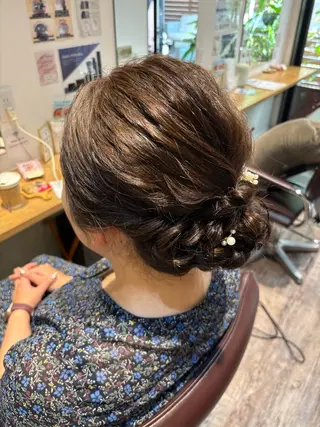 セミロング あらい まさえのヘアスタイル
