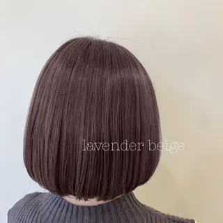 ショート カラー ぱつっとボブ/ 小野あかねのヘアスタイル