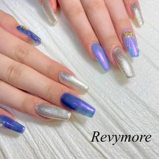 ミディアム ネイル nail salon Revymoreのネイルデザイン