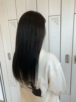 カラー カワニシ ＊のヘアスタイル