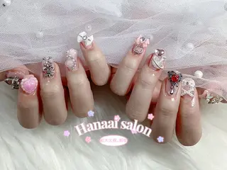 ミディアム Hanaai Salon新大久保店のネイルデザイン