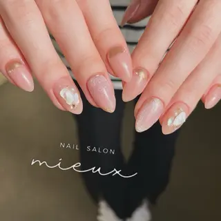 ネイル nailsalon mieuxのネイルデザイン