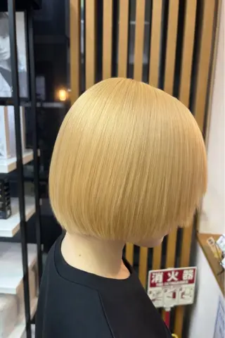 ショート 為谷莉世/ハイトーン /大宮のヘアスタイル