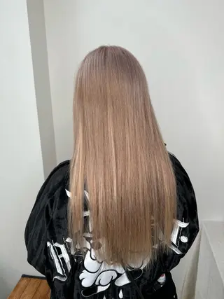 ロング カラー 小笠原 菜緒のヘアスタイル