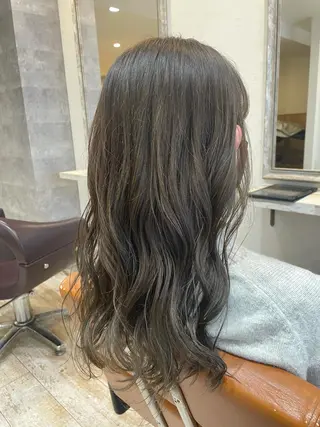 ロング カラー 小顔/似合わせカット 杉山莉菜のヘアスタイル