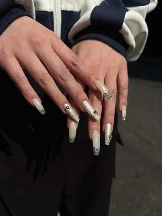 ネイル atelier moi所属・atelier moiのネイルデザイン