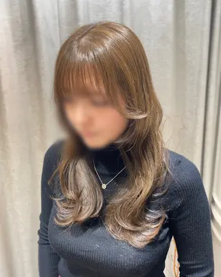 セミロング カラー ayano / 透明感・くすみカラーのヘアスタイル