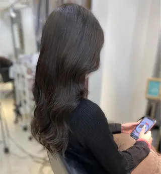 ロング PREss Yuiのヘアスタイル