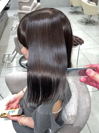 ミディアム 吹田 駿 髪質改善縮毛矯正のヘアスタイル