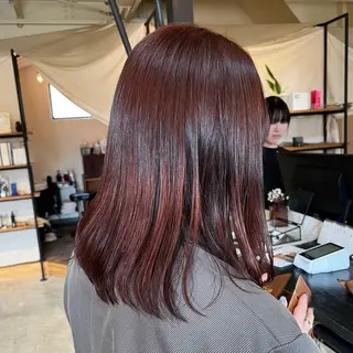 セミロング カラー シマダ ユウナのヘアスタイル