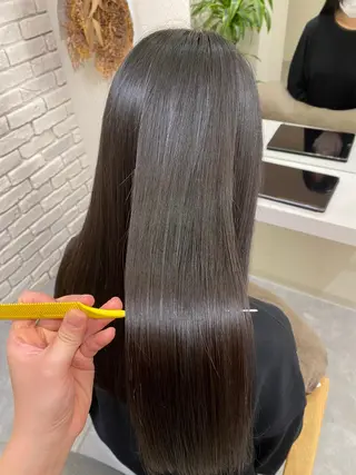 ロング カラー ヘアアレンジ 髪質改善&艶感カラー 🪄岡井美結のヘアスタイル