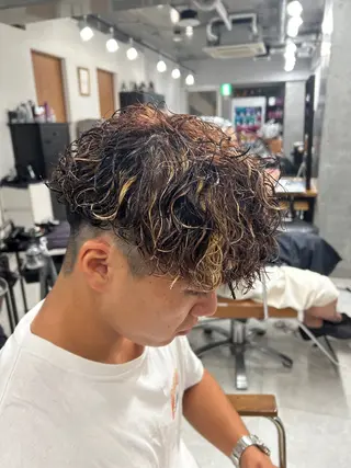 パーマ メンズ カズキ🌼曲がる 縮毛矯正のヘアスタイル