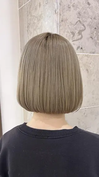 ショート カラー 二上 怜のヘアスタイル