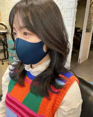 セミロング カラー 似合わせカラーパーマ 🌿kitin米川のヘアスタイル